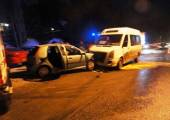 Krynica-Zdrój, ul. Pułaskiego - zderzenie samochodu osobowego i busa