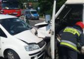 Paszyn-zderzenie samochodów osobowego i dostawczego