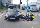 Nowy Sącz, ul. Węgierska- zderzenie samochodów osobowych  i skutera