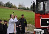 Poświęcenie i przekazanie samochodu dla OSP Berest