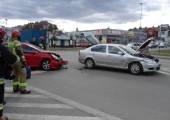 Nowy Sącz, ul. Królowej Jadwigi-zderzenie dwóch samochodów osobowych