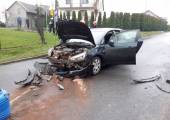 Nowy Sącz, ul. Dąbrówki- zderzenie dwóch samochodów osobowych