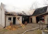 Chełmiec - pożar średni zabudowań gospodarczo – magazynowych