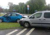 Nowy Sącz, ul. 1 Brygady- zderzenie dwóch samochodów osobowych