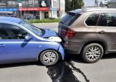 Nowy Sącz, ul. Krakowska- zderzenie  trzech samochodów osobowych