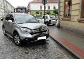 Zderzenie samochodów osobowych w Nowym Sączu przy ulicy Piotra Skargi