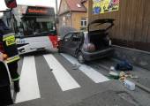 Nowy Sącz ulica Paderewskiego – zderzenie autobusu i samochodu osobowego